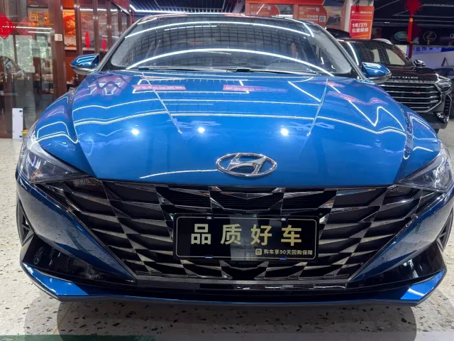 Hyundai Elantra — Фото автомобиля 2