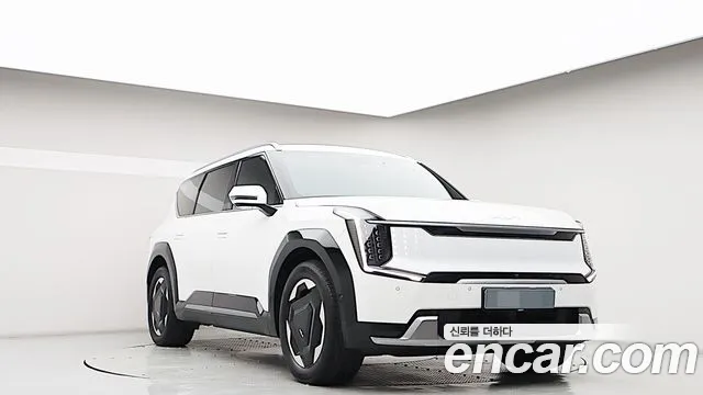 Kia EV9 — Фото автомобиля 3
