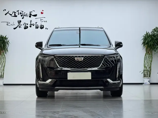 Cadillac XT6 — Фото автомобиля 2