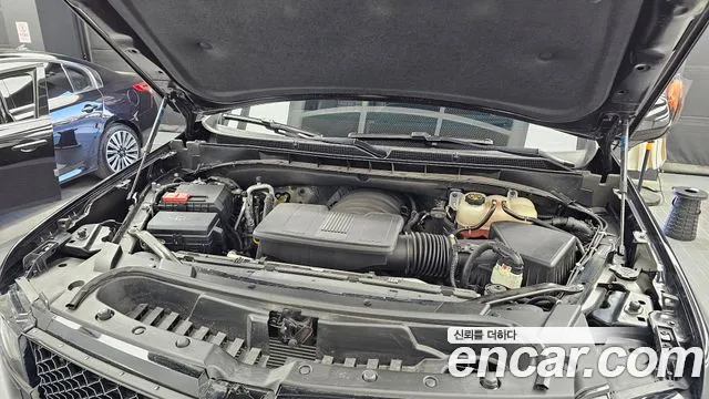 Cadillac Escalade 5th Gen — Фото автомобиля 9