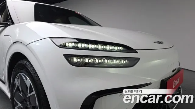 Genesis GV60 — Фото автомобиля 16