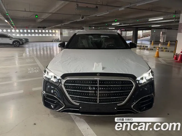 Mercedes-Benz S-Class — Фото автомобиля 3