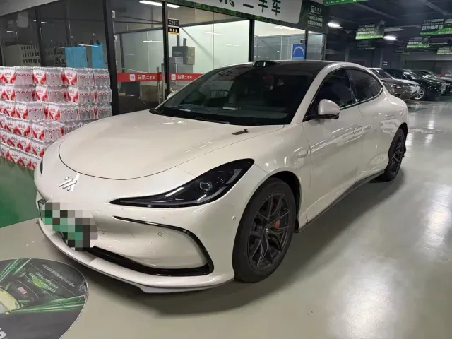 Фотография автомобиля — IM Motors L6