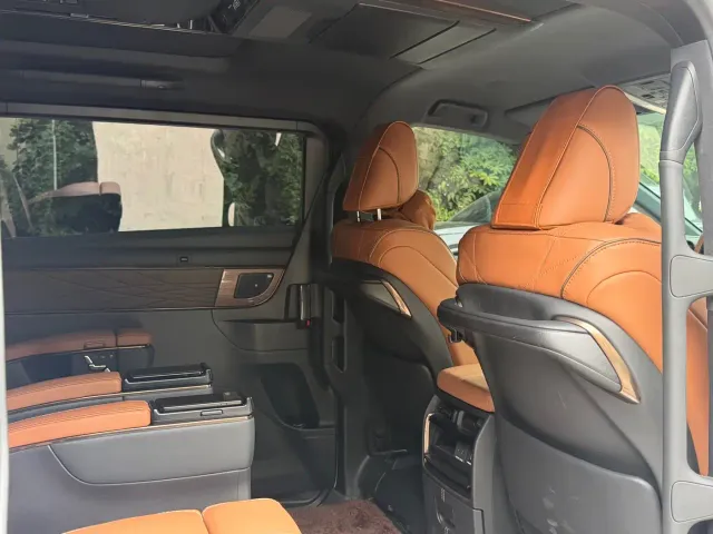 Toyota Vellfire — Фото автомобиля 13