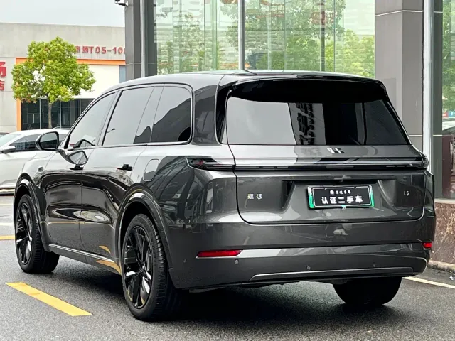 Li Auto L9 — Фото автомобиля 3