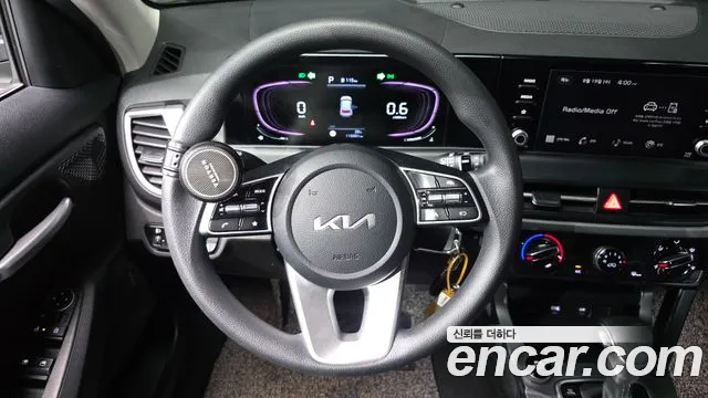 Kia Seltos Новый Seltos Бензин 2.0 2WD — Фото автомобиля 14