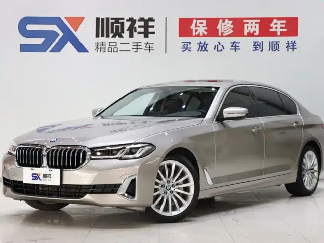 Фотография автомобиля — BMW 5 Series
