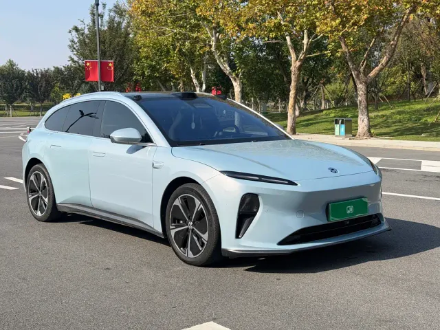 Nio ET5 Touring — Фото автомобиля 3