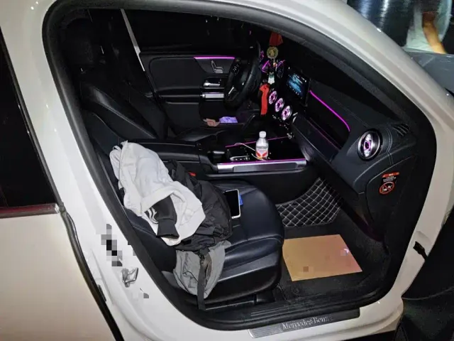 Mercedes-Benz Mercedes-Benz GLB 2023 GLB 220 Dynamic — Фото автомобиля 19