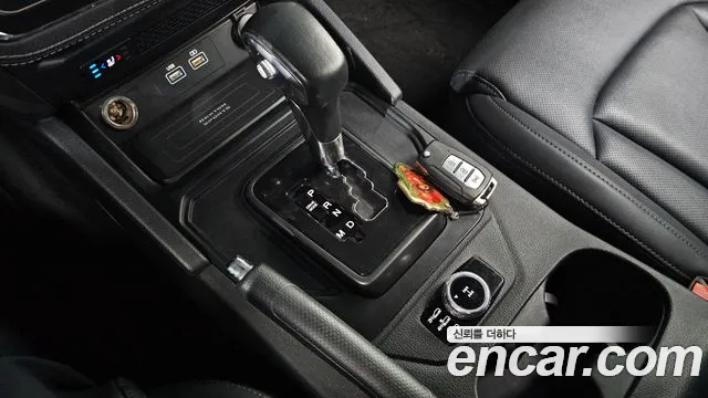 KG_Mobility_Ssangyong Rexton Новый Rexton Sport Khan Дизель 2.2 4WD — Фото автомобиля 9