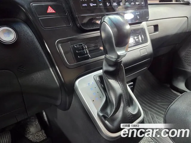 Hyundai Staria — Фото автомобиля 9