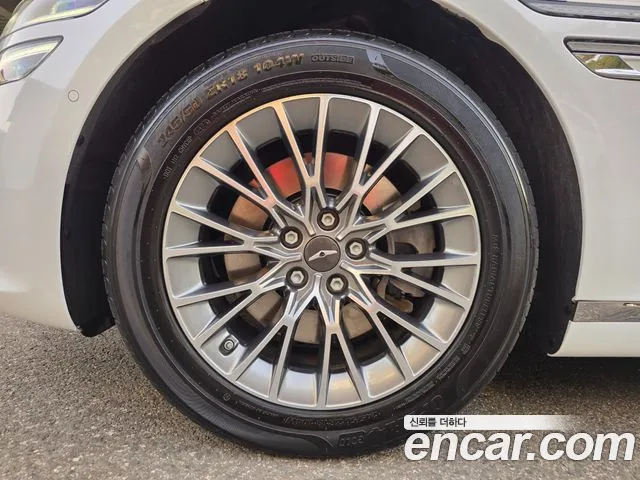 Genesis G80 Бензин 2.5 турбо AWD — Фото автомобиля 20
