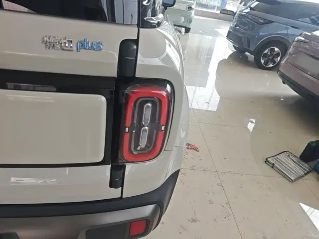 Baojun Yep Plus — Фото автомобиля 7