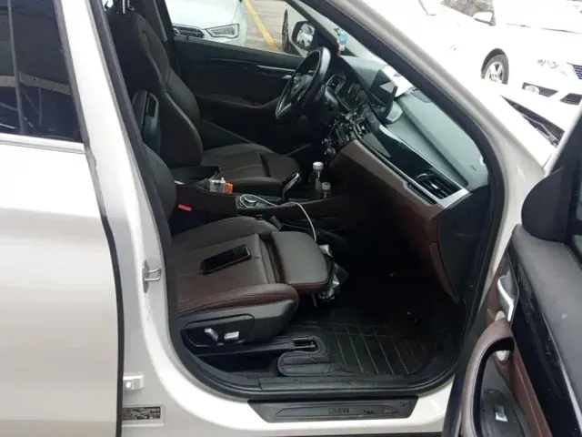 BMW X1 — Фото автомобиля 8