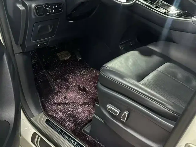 GAC Trumpchi M8 — Фото автомобиля 12