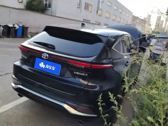 Toyota Venza — Фото автомобиля 3