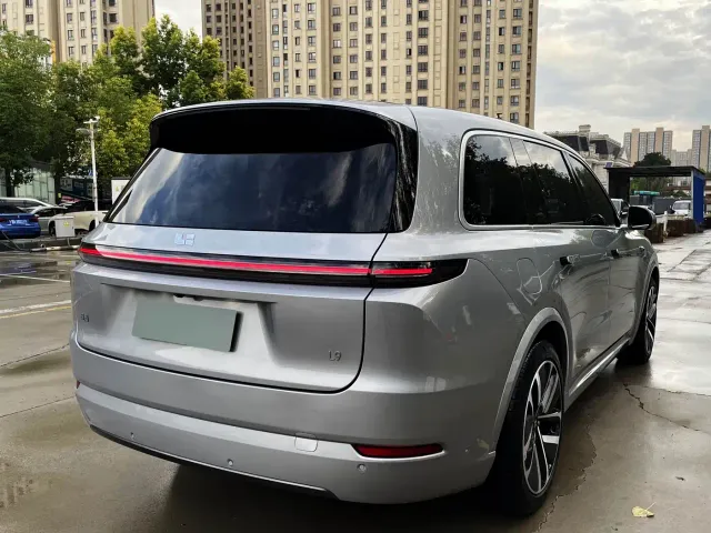 Li Auto L9 — Фото автомобиля 5