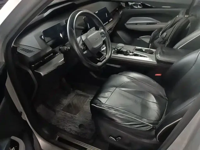 Changan Z6 — Фото автомобиля 14