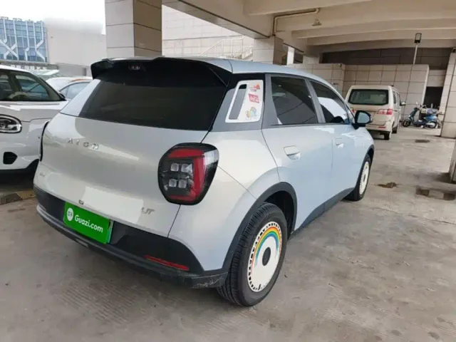 GAC Aion UT — Фото автомобиля 6