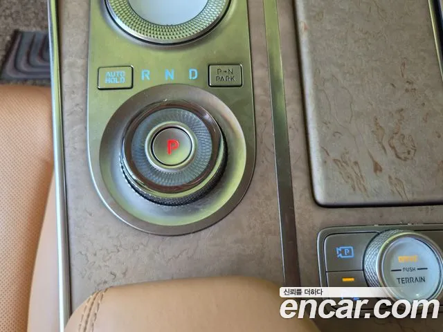 Genesis GV80 — Фото автомобиля 9
