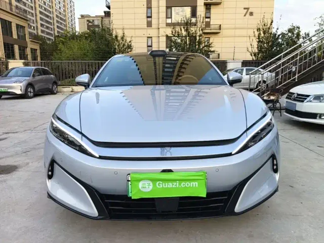 BYD Han L — Фото автомобиля 2