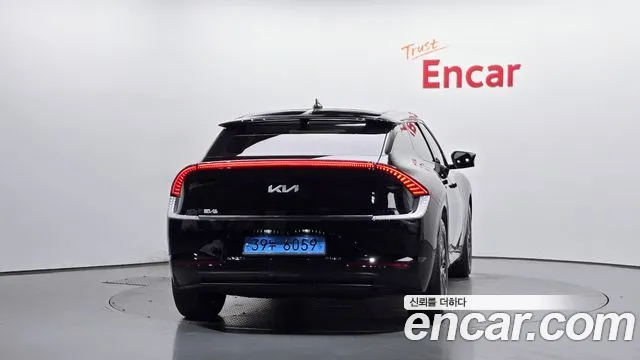 Kia EV6 — Фото автомобиля 4