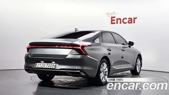 Kia K8 — Фото автомобиля 2