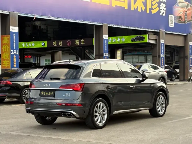Audi Q5L — Фото автомобиля 17