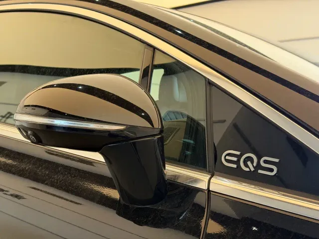 Mercedes-Benz EQS — Фото автомобиля 9