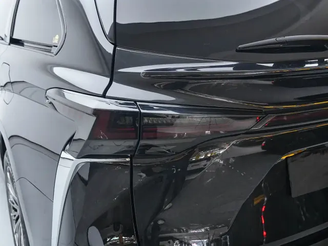 Toyota Sienna — Фото автомобиля 27