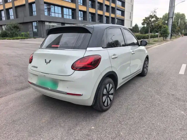 Wuling Bingo — Фото автомобиля 10