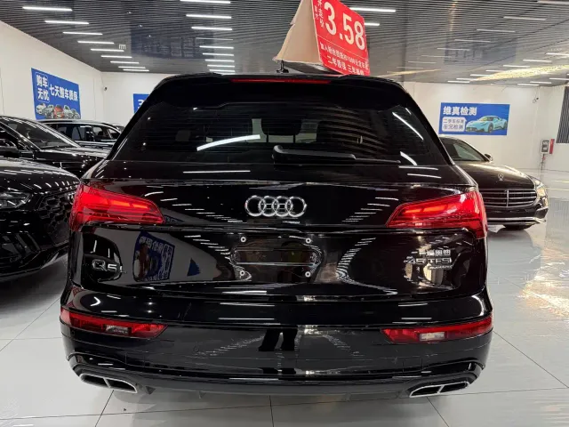 Audi Q5L — Фото автомобиля 3