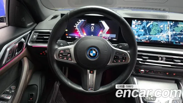 BMW i4 — Фото автомобиля 12