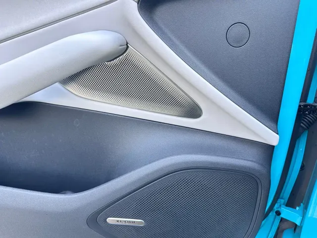Xiaomi SU7 — Фото автомобиля 15
