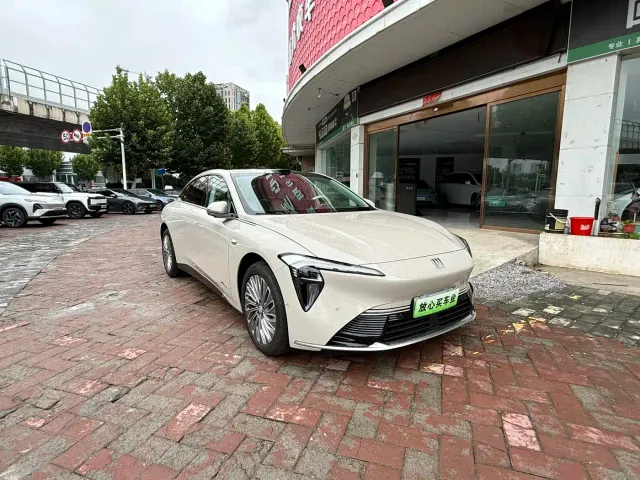 Buick Zenith Sedan 2025 Model Base Version — Фото автомобиля 3