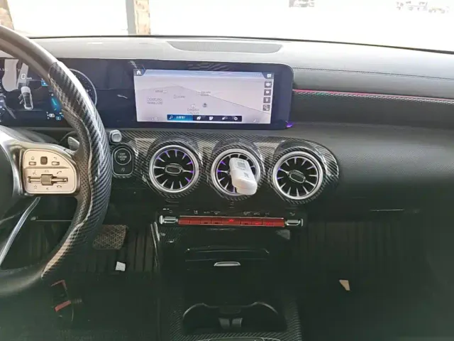 Mercedes-Benz A-Class — Фото автомобиля 12