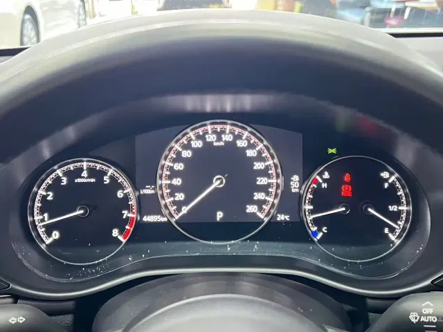 Mazda Axela — Фото автомобиля 16