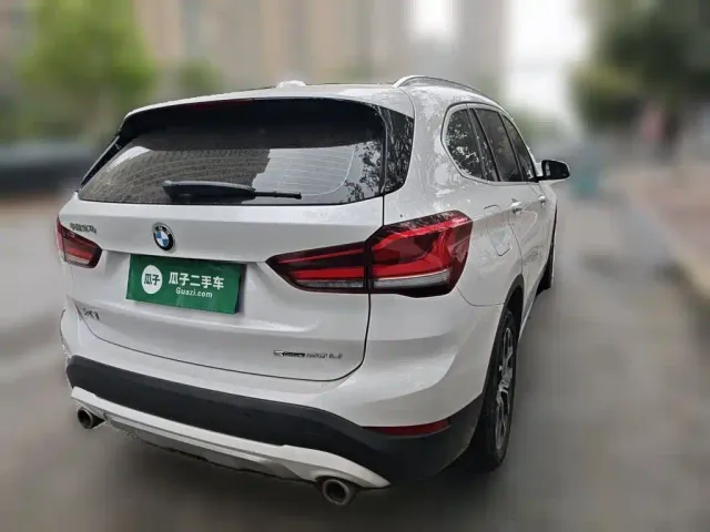 BMW X1 — Фото автомобиля 4