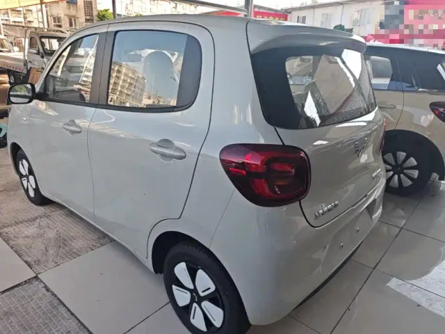 Wuling Hongguang Mini EV — Фото автомобиля 4