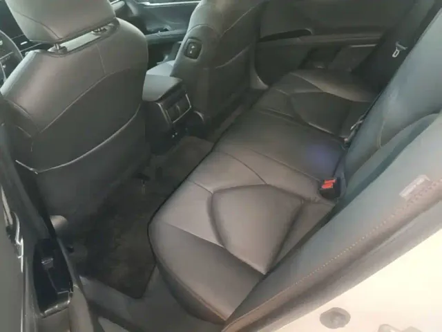 Toyota Camry — Фото автомобиля 16