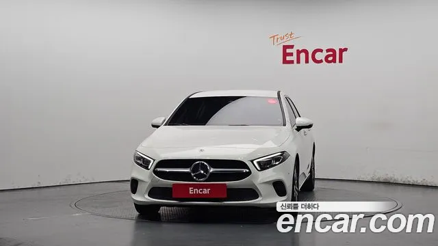 Mercedes-Benz A-Class — Фото автомобиля 3
