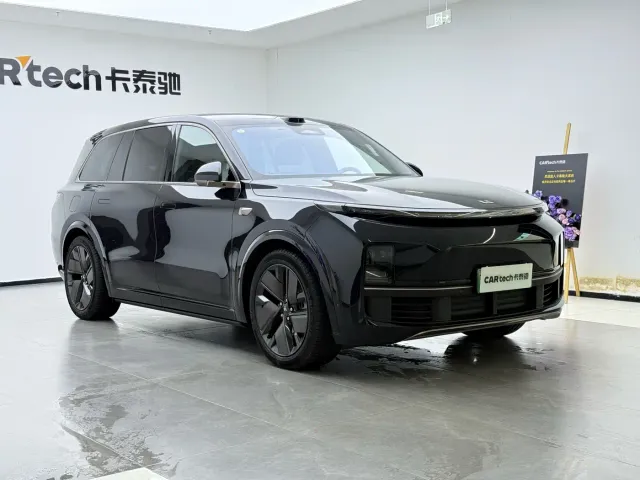 Li Auto L9 — Фото автомобиля 12