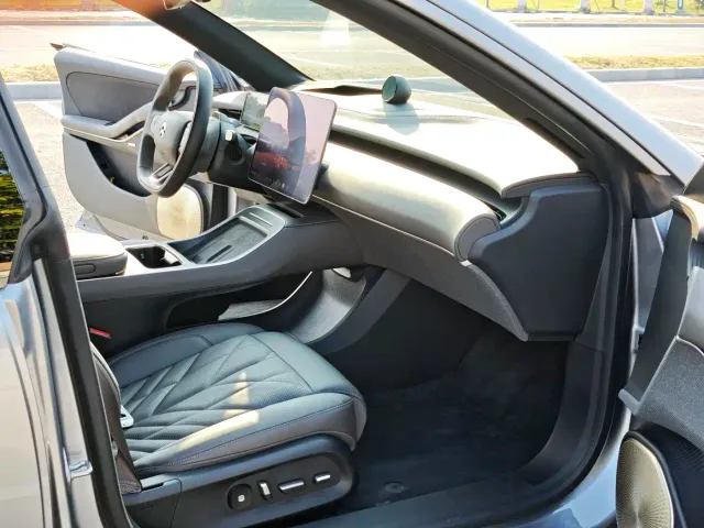 Nio ET5 Touring — Фото автомобиля 11