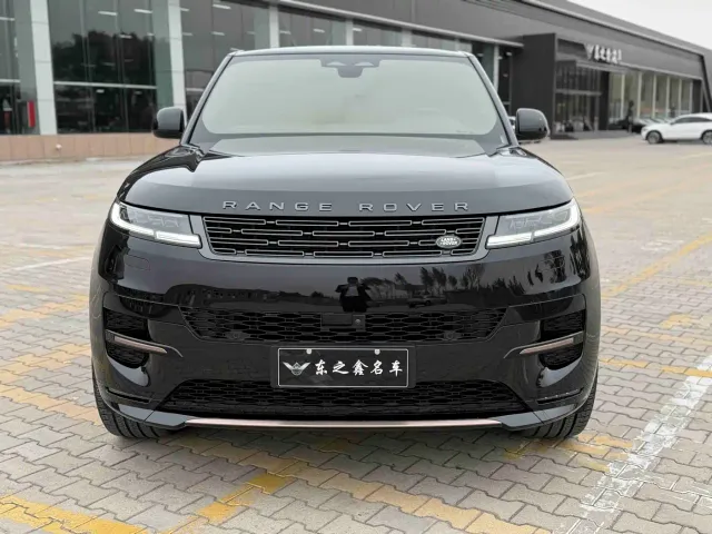 Land Rover Range Rover Sport — Фото автомобиля 3
