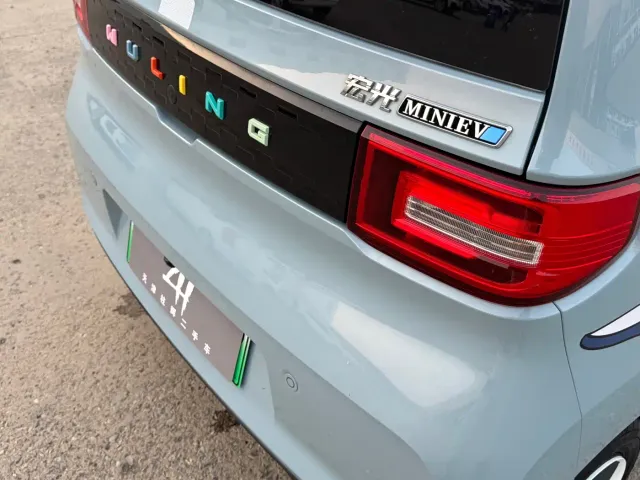 Wuling Hongguang Mini EV — Фото автомобиля 16