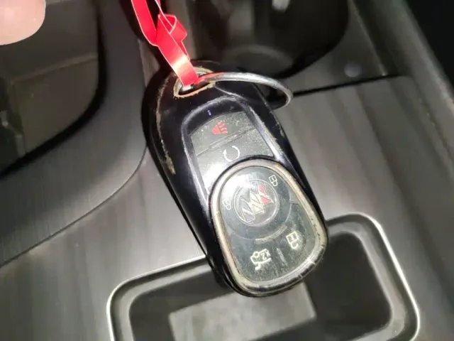 Buick LaCrosse — Фото автомобиля 8