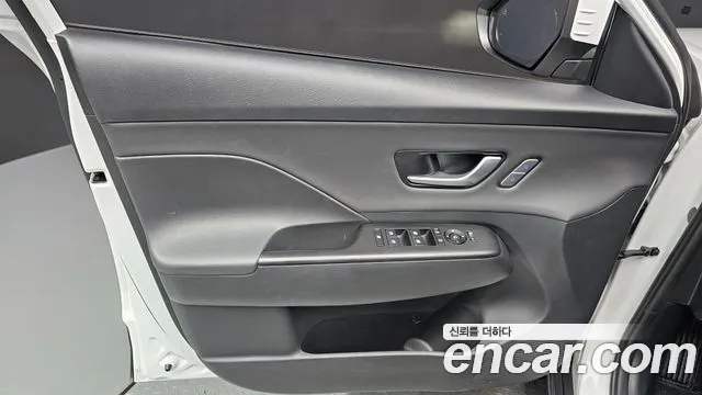 Hyundai Kona Kona (SX2) Бензин 1.6 турбо 2WD — Фото автомобиля 21
