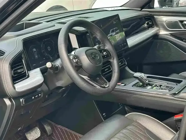 GAC Trumpchi GS8 — Фото автомобиля 5