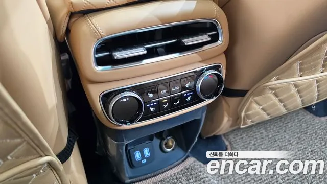 Genesis GV80 — Фото автомобиля 25