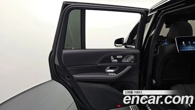 Mercedes-Benz GLS-Class — Фото автомобиля 21